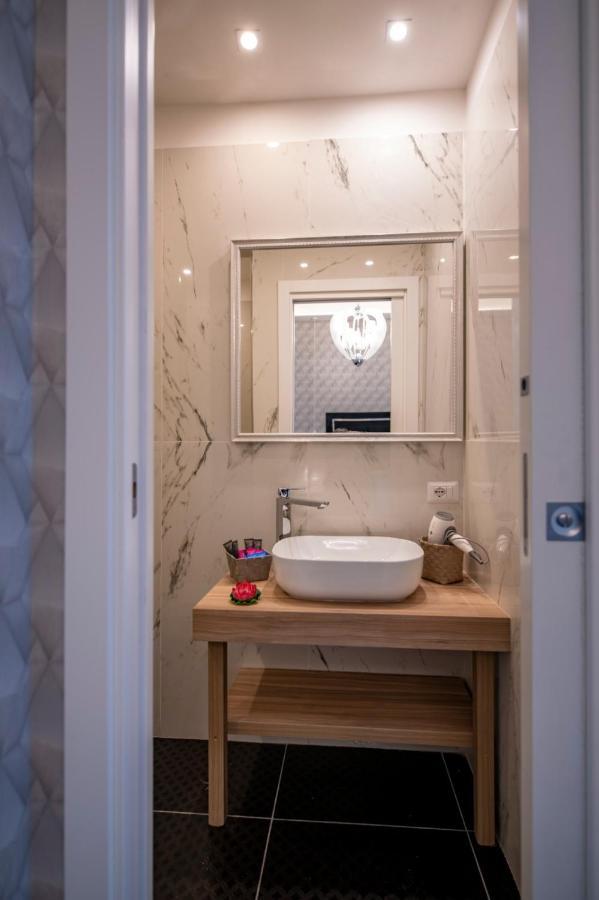 Sole Luxury Bed And Breakfast Naples Exterior photo